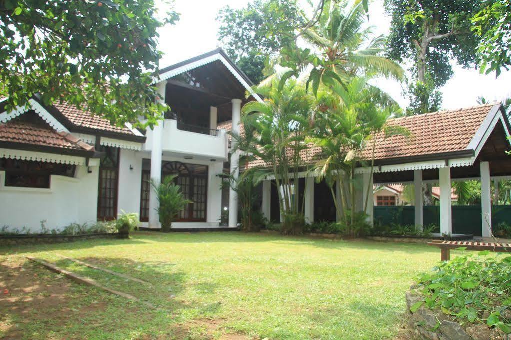 Villa Taprobane Negombo Exteriör bild